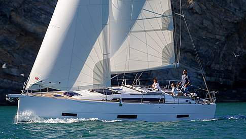 Saling yachts by charter agency Yates Europa